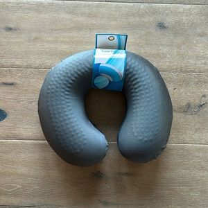 Cooling Gel Memory Foam Travel Pillow